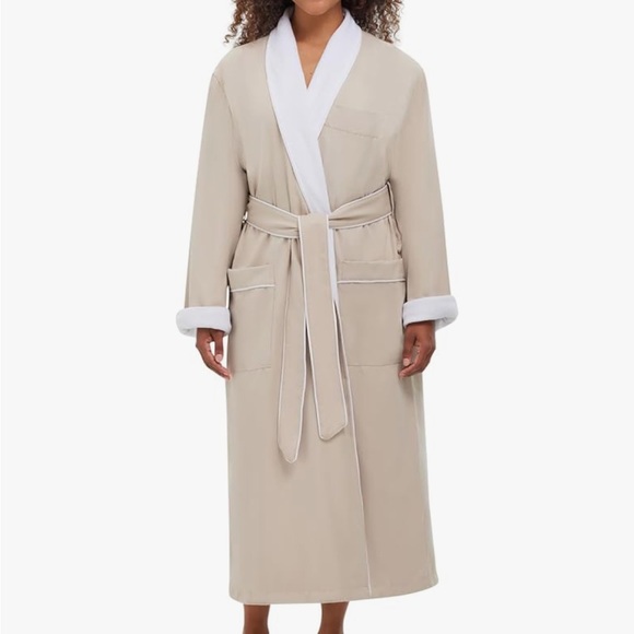 Pink Women's Robe - Picture 4 of 6